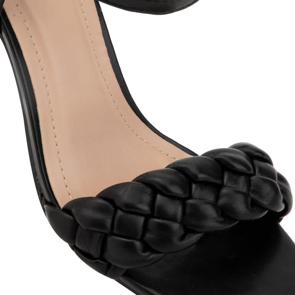 Yaeli 3100 Women Black Sandals