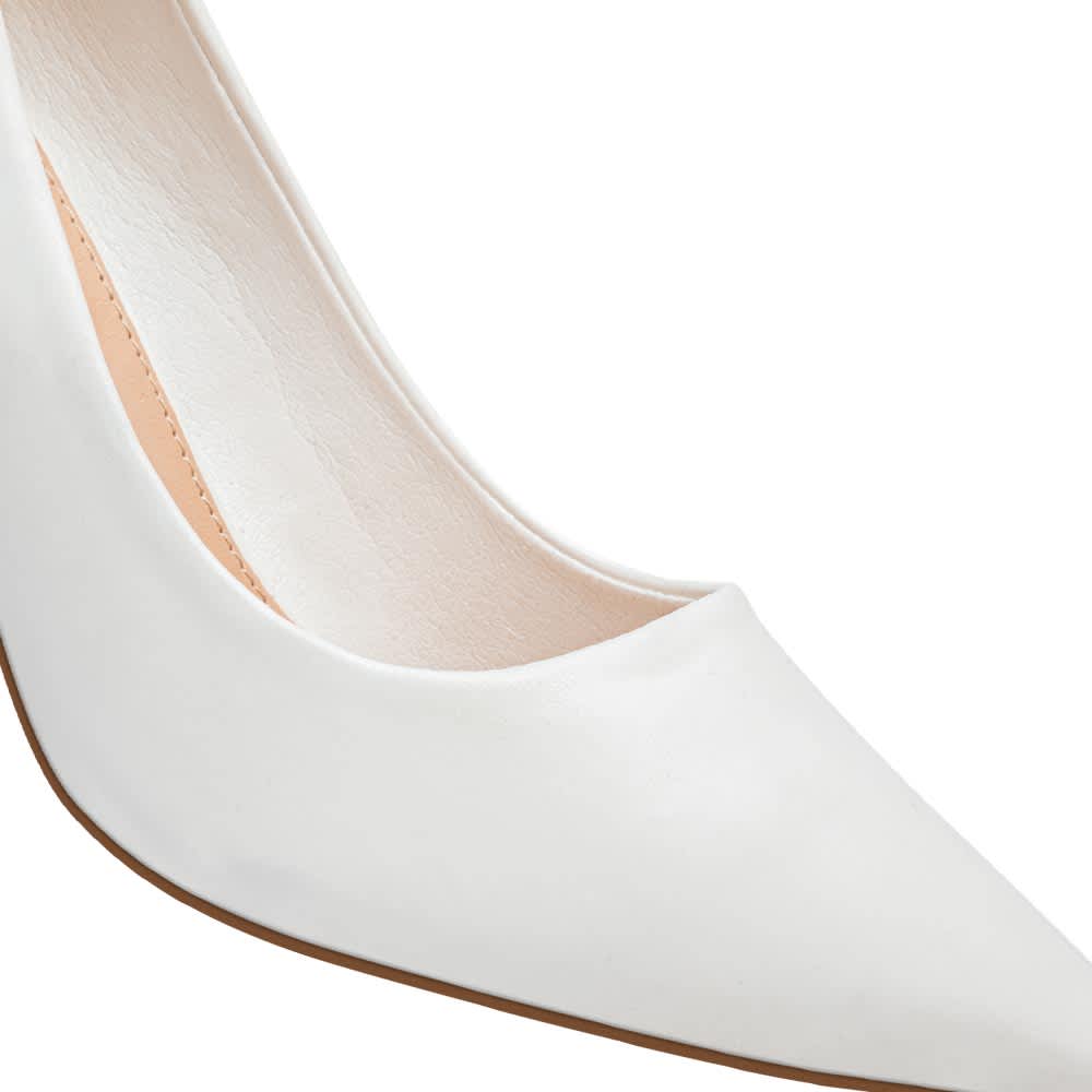 Yaeli 5699 Women White Heels