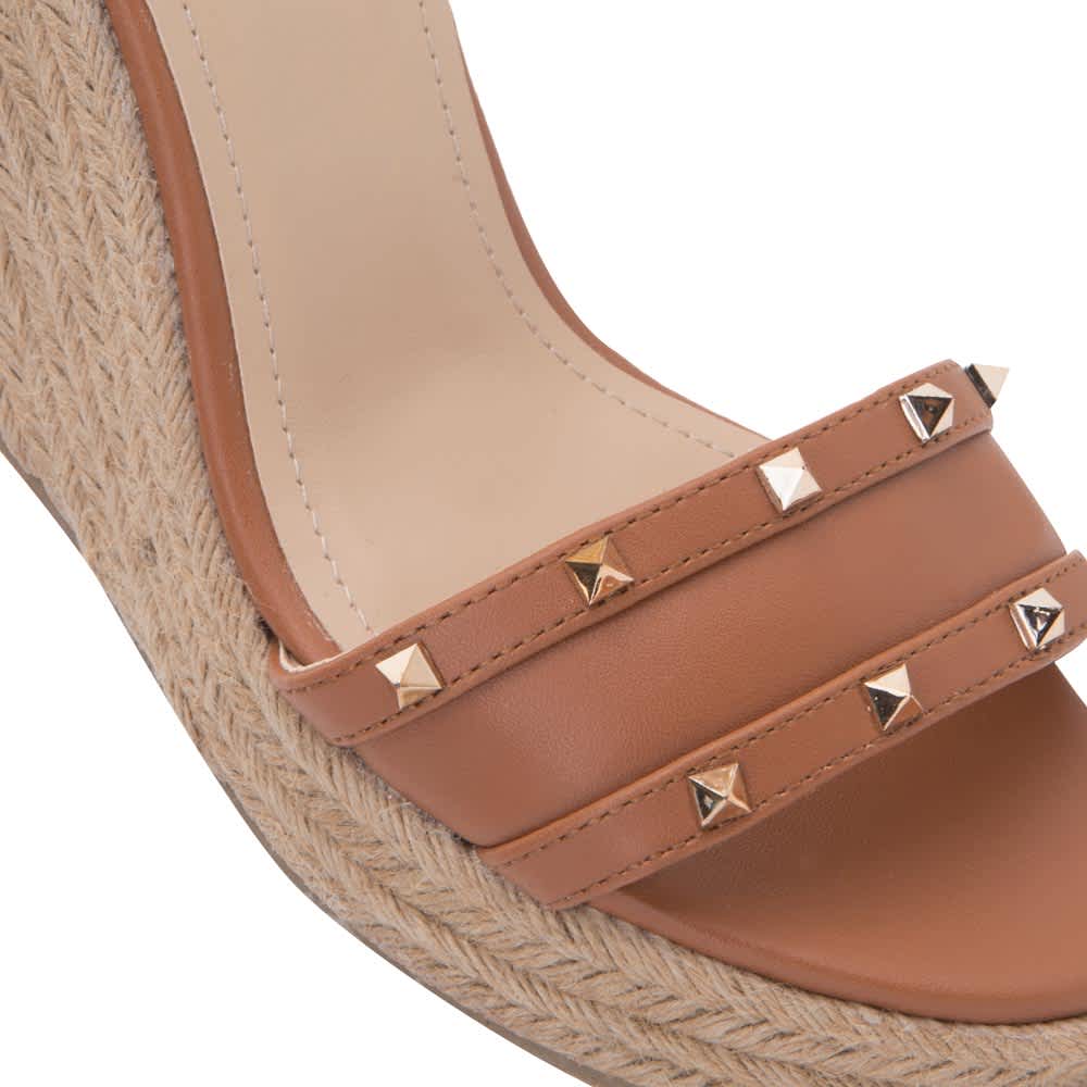 Vi Line 2011 Women Cognac Sandals