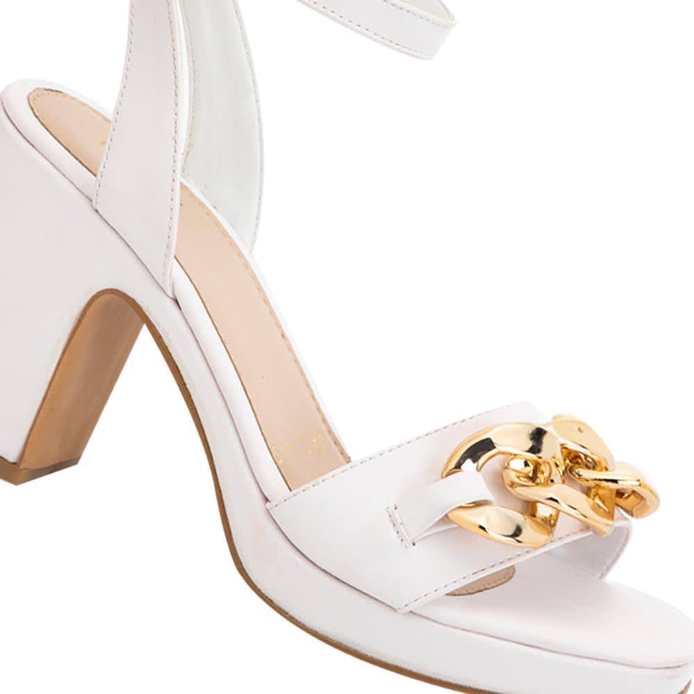 Yaeli Fashion 2452 Women White Sandals