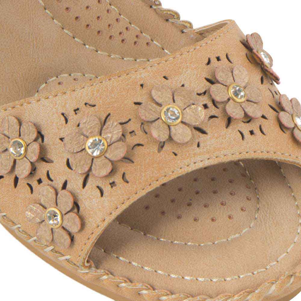 Vi Line 7028 Women Camel Sandals