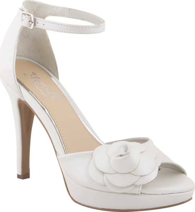 Yaeli Fashion 2110 Women White Sandals